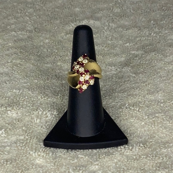 Vintage AISCO 14k Yellow Gold Diamond and Ruby Ring (sz 6.5) - Picture 1 of 7